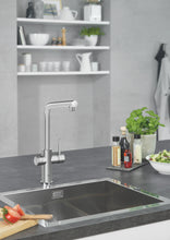 Lade das Bild in den Galerie-Viewer, GROHE Red Duo – Armatur und Boiler Größe L *inkl. Montage*